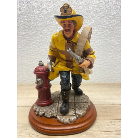 Vtg 1997 Vanmark Red Hats Of Courage Firefighter Handcrafted Figurine - Picture 1 of 7